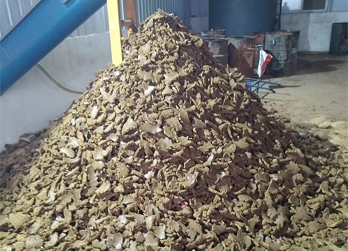 動物油餅（肉骨粉）